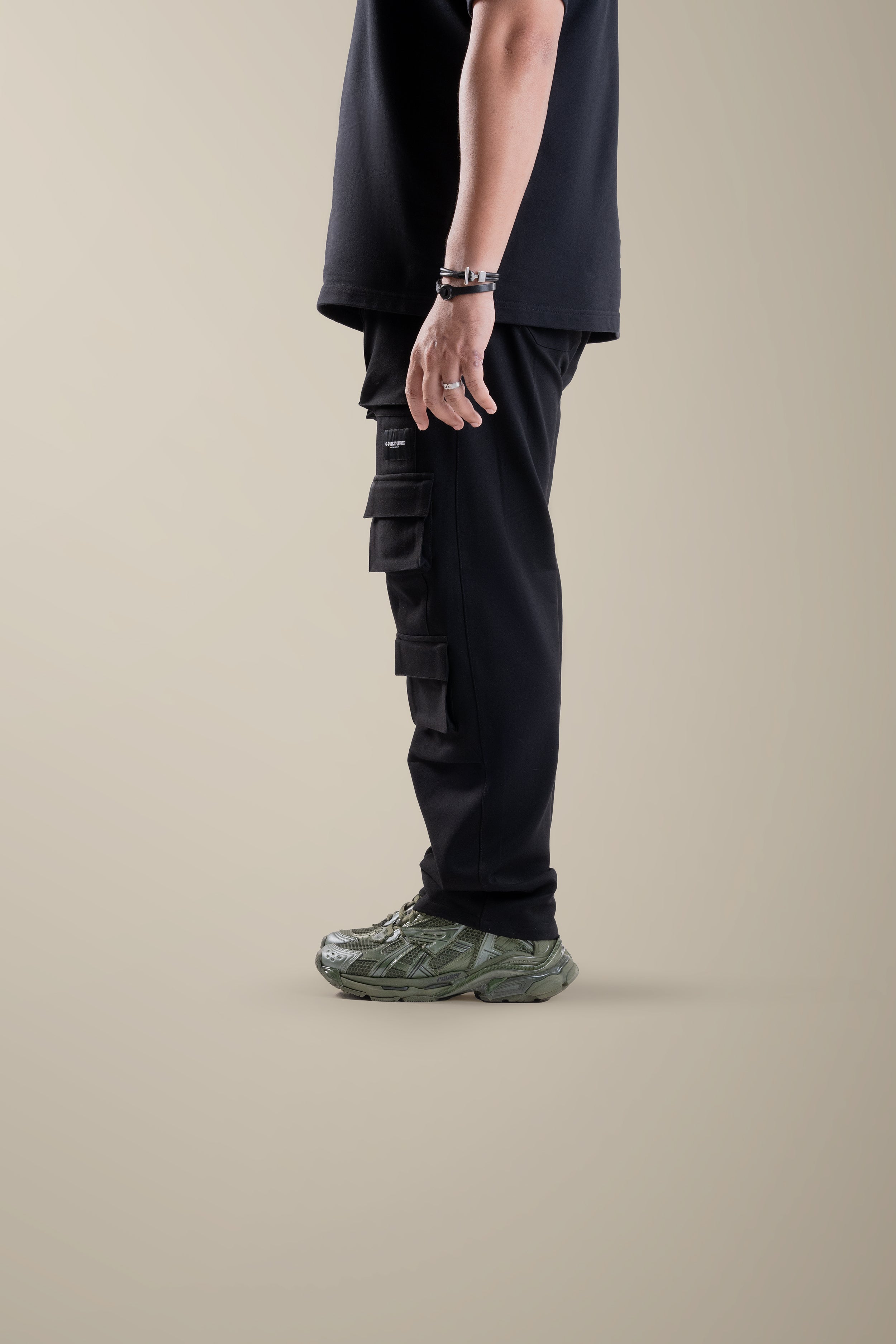 CARGO TROUSERS