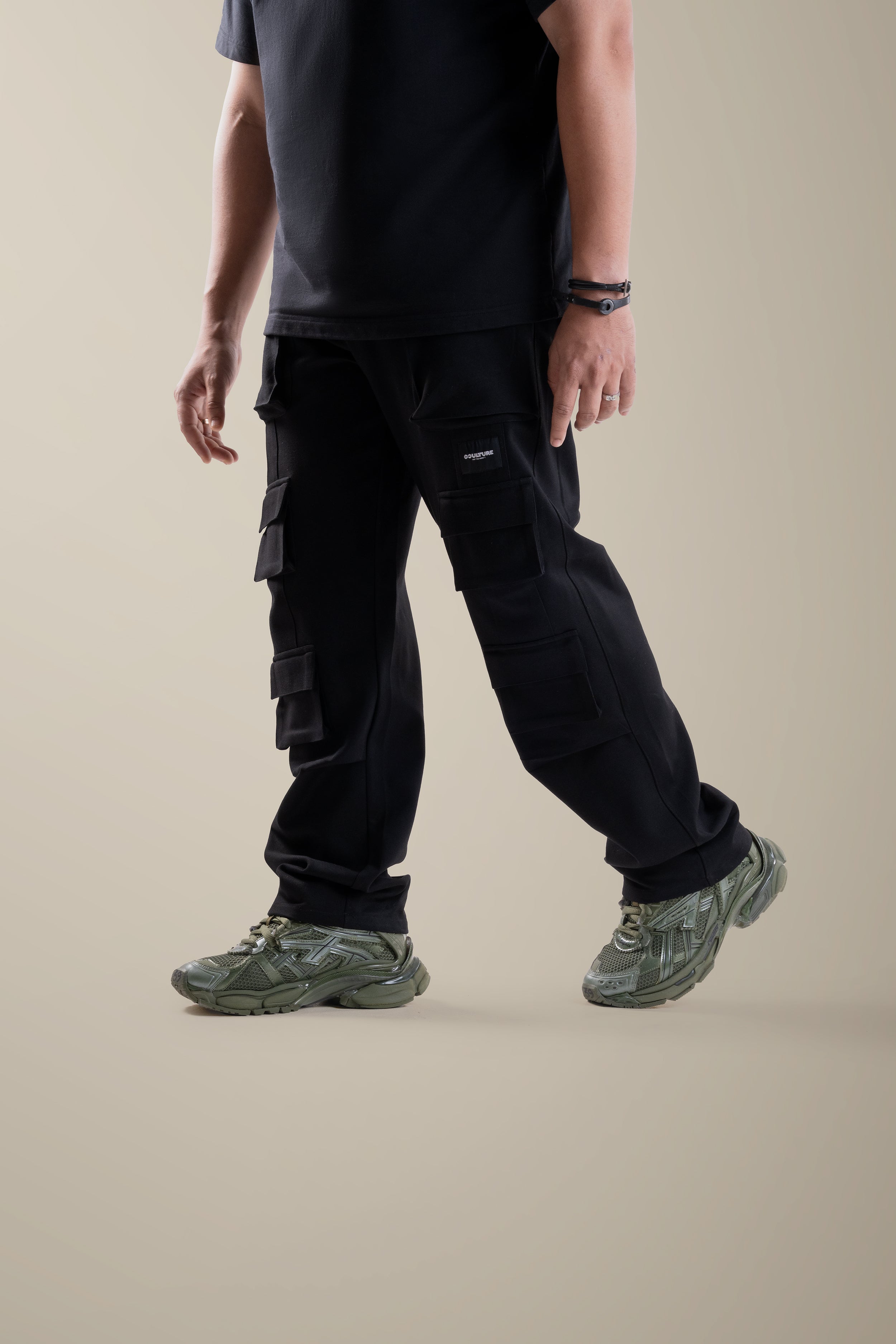 CARGO TROUSERS